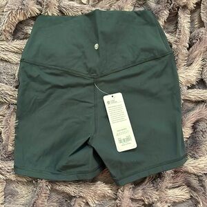 Yoga Shorts CRZ Black Activewear Athleisure size large Grey